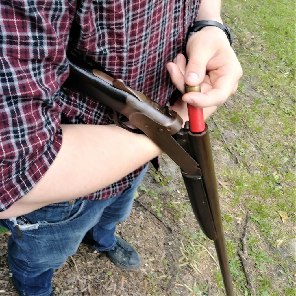 loading shells into a break action shotgun