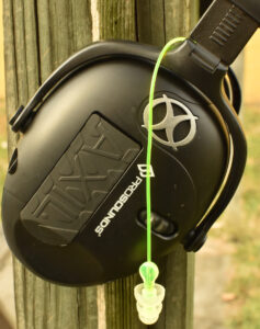 Combining ear plugs with ear muffs