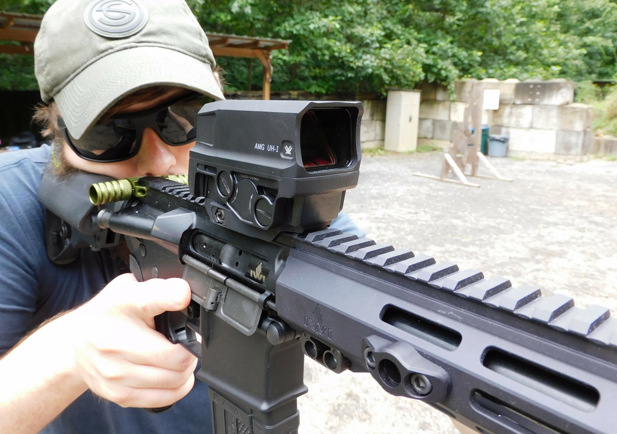Vortex AMG UH-1 Gen II Review: The Huey Holographic Sight