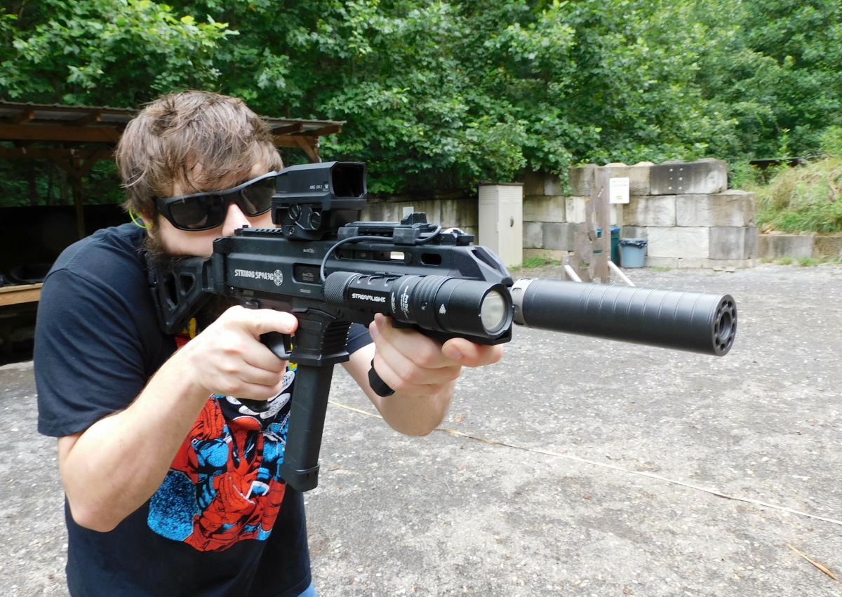 Vortex AMG UH-1 Gen II Review: The Huey Holographic Sight
